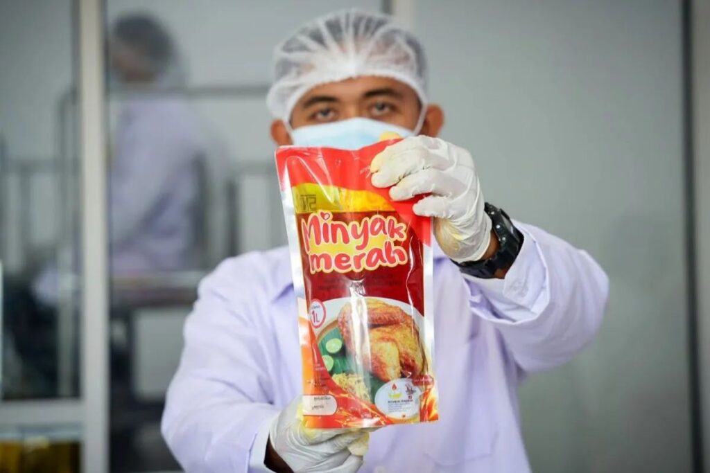 Minyak Makan Merah