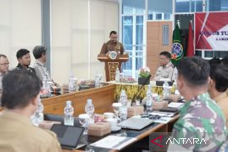 Penjabat Bupati Hermansyah resmi membuka sidang Gugus Tugas Reforma Agraria di Kantor Badan Pertanahan Nasional (BPN) di Kandangan, Hulu Sungai Selatan (HSS), Kalimantan Selatan, pada Selasa (6/8/2024).