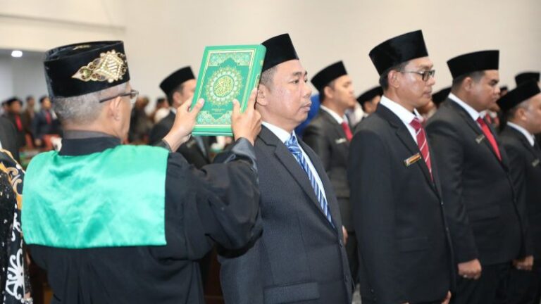 Wakil Kepala PT Kaltara Lantik Anggota DPRD, Gubernur Sebut Babak Baru
