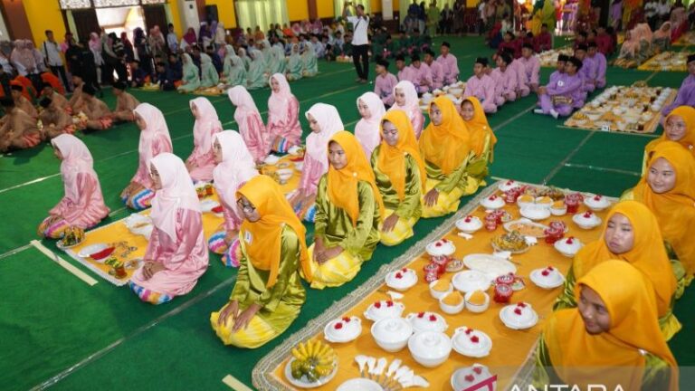Lomba Budaya Saprahan Pontianak Kenalkan Adat kepada Generasi Muda