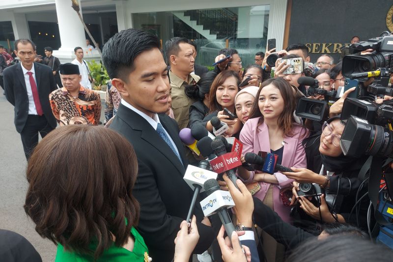Kaesang Pangarep Hadiri Pelantikan Kader PSI di Istana Merdeka
