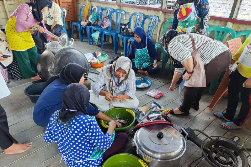 Pemkot Palangka Raya Berikan Pelatihan Keterampilan kepada Pelaku Usaha Mikro di Kelurahan Kameloh Baru