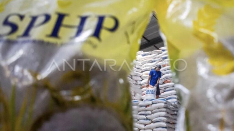 Tekan Inflasi di Kotim, Pemprov Kalteng Gelontorkan Ribuan Paket Sembako