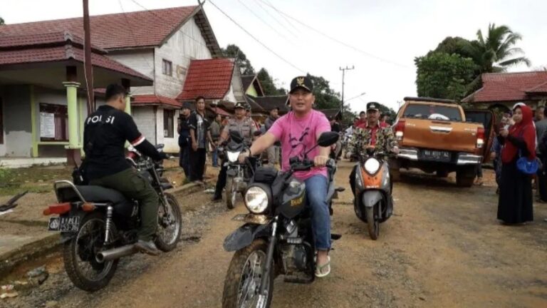 Kalteng Pacu Pembangunan Jalan Tiga Kabupaten Buka Keterisolasian