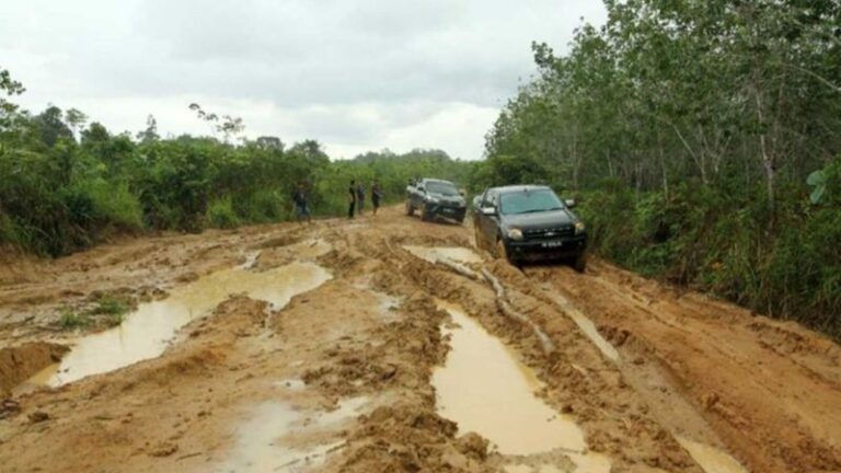 Kondisi Jalan di Kalbar