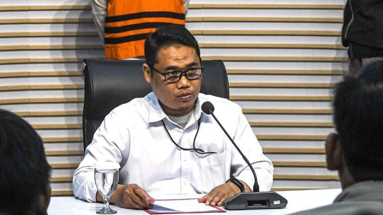 KPK Sebut Guberbur Kalsel Sahbirin Noor Masih di Indonesia