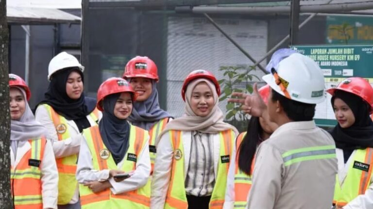 Mahasiswa STIA Tabalong Kunjungi Tambang PT Adaro Indonesia