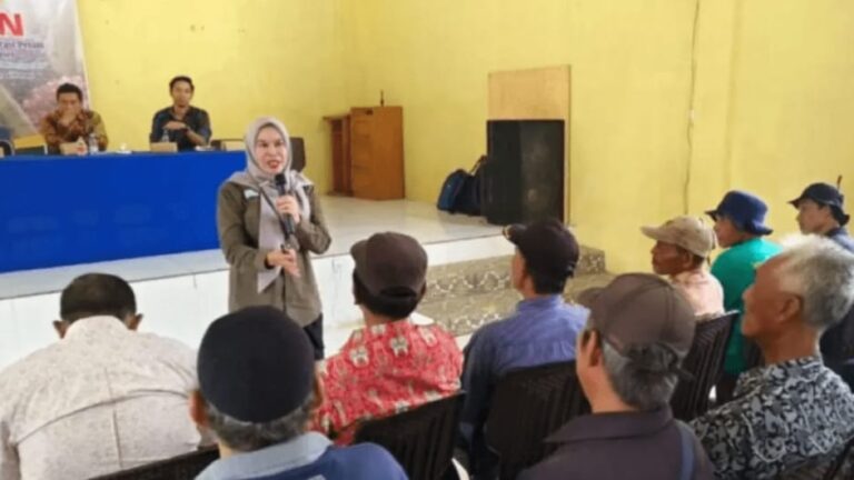 Disbun Kaltim Dorong Petani Sawit Bergabung dalam Koperasi untuk Tingkatkan Kesejahteraan
