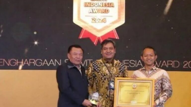 Menperin Agus Gumiwang Kartasasmita Raih Penghargaan Sawit Indonesia Award 2024