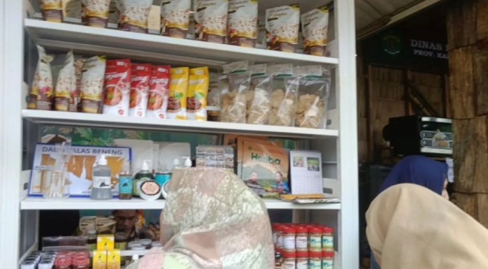 Disperindagkop Kaltim Buka Posko Layanan Perizinan dan Produk Halal