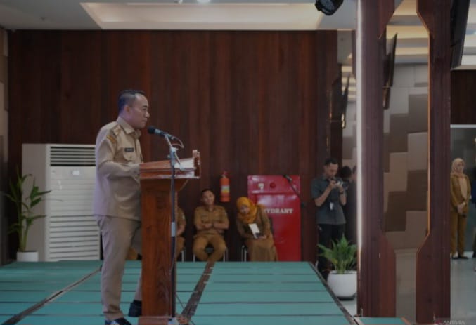 Pemprov Kalbar Mau Perusahaan Perkebunan dan Pertambangan Patuh