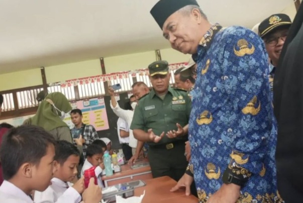 Pemkab Kubu Raya Mulai Program Makan Bergizi Gratis di 15 Sekolah