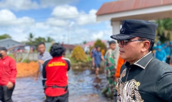 Banjir Rendam 2.722 Rumah di Sungai Ambawang, Pemkab Kubu Raya Tambah Bantuan