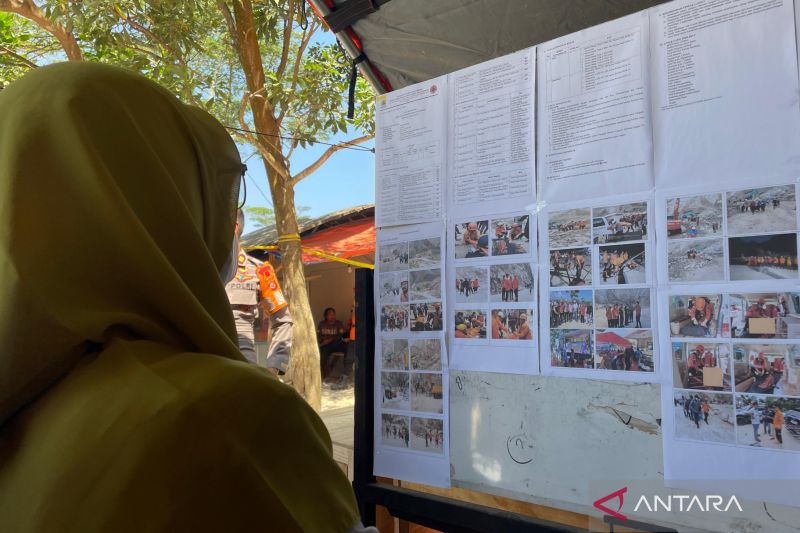 Di Balik Tragedi Longsor di Tambang Gunung Kuda Cirebon, Keluarga Menunggu yang Kembali