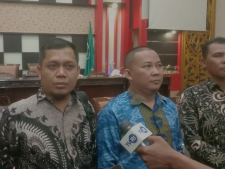 Sungai Sambas Tercemar, Menguning Imbas Tambang Emas dan Limbah Sawit