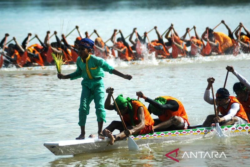 Pacu Jalur, Aura Farming dan Olahraga Tradisional di Kuantan Singingi Riau