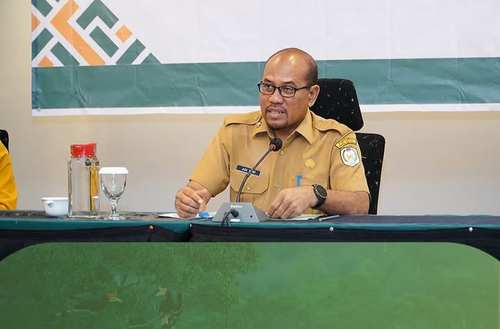 Kadis LH Kalbar Adi Yani Tak Tegas Atasi Pencemaran Sungai Sambas
