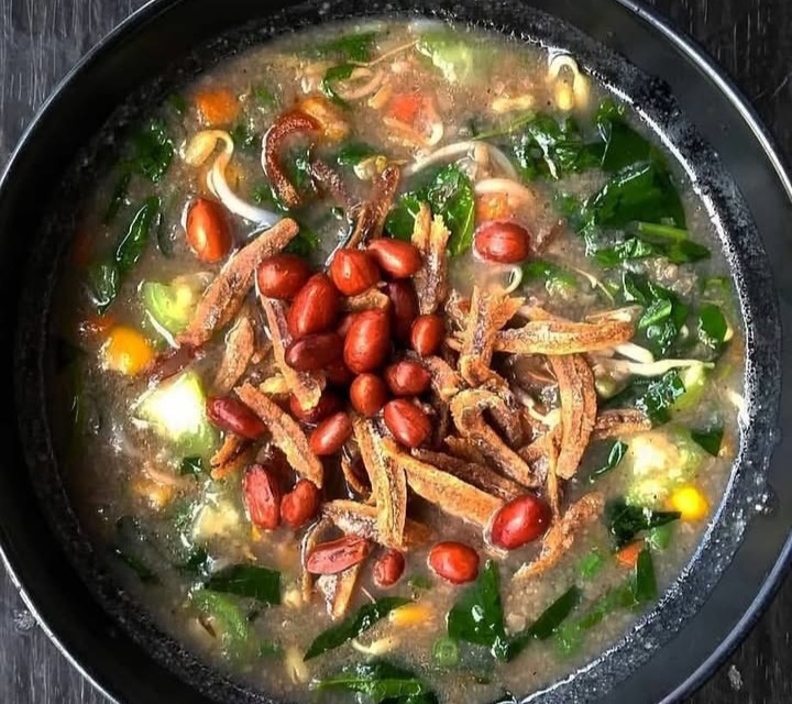 7 Kuliner Khas Kalimantan Barat yang Bikin Lidah Ketagihan