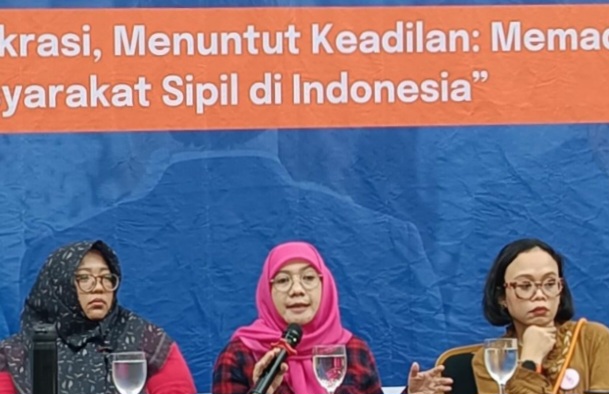 memperkuat demokrasi