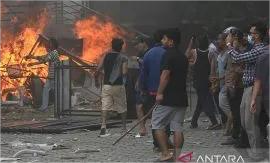 Demo Anti Imigran di Inggris