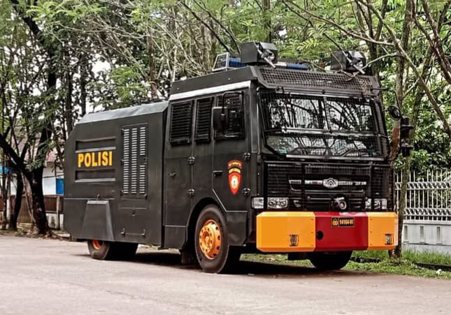 water cannon