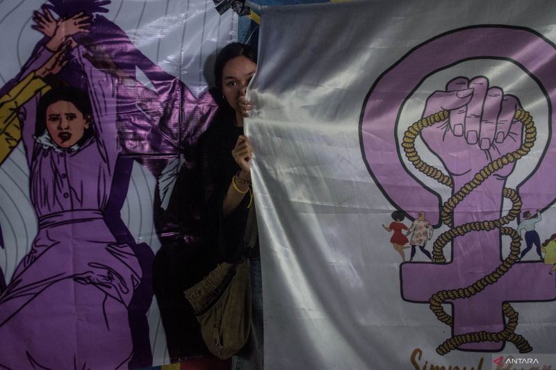 Perempuan Dalam Gerakan