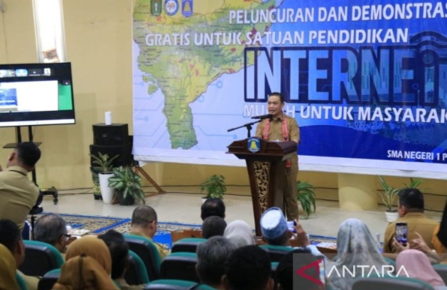 Pemprov Kalbar Luncurkan Internet Gratis bagi Sekolah