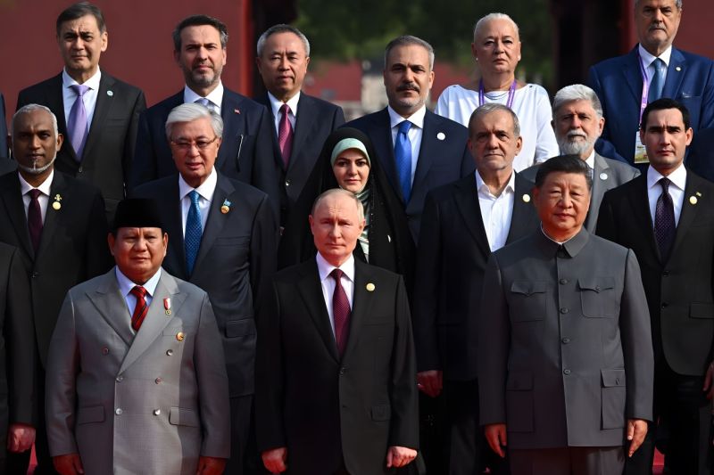 Presiden Prabowo Subianto Bangun Poros Kekuatan Global Baru