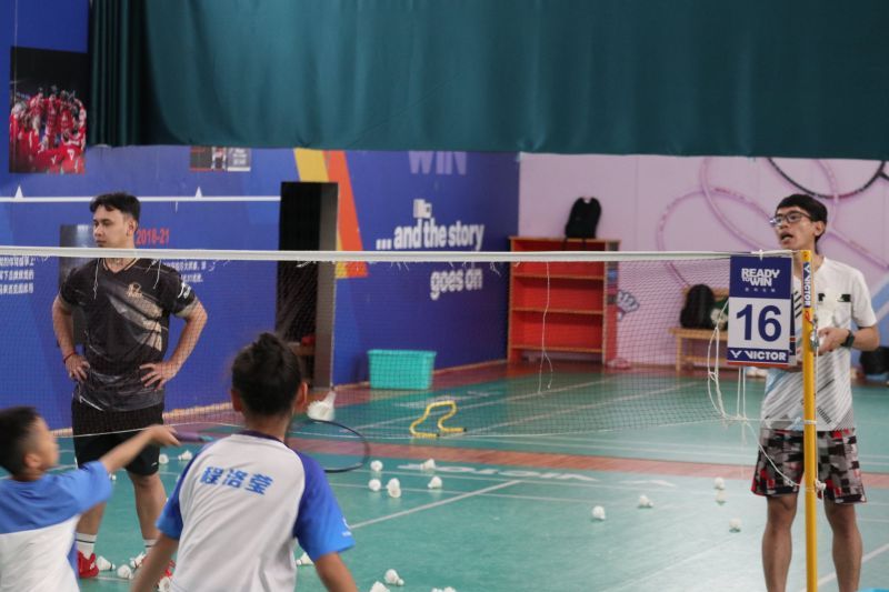 Pelatih Badminton Asal Indonesia di Negeri China, Disiplin dan Berlatih Keras