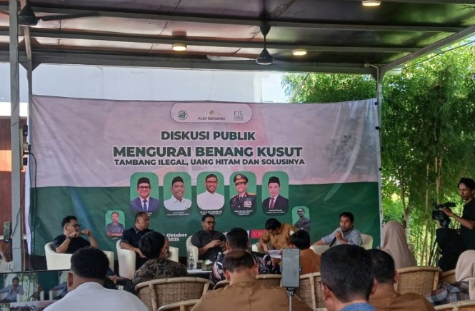 Libatkan Masyarakat Adat dalam Perizinan Tambang