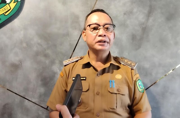 Bupati Wajibkan Perusahaan Mutasi Plat Kendaraan ke Bengkayang 