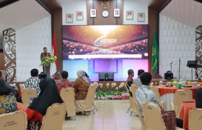 Bengkayang Apresiasi Insan Pendidikan Lewat Gembira Bergerak Award