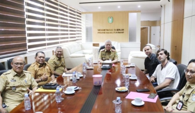 Pemprov Kalbar Dukung Investasi Hilirisasi Kelapa Terpadu