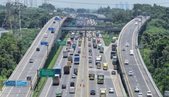 40.523 Kendaraan Tinggalkan Jakarta via MBZ pada H-6 Idul Fitri