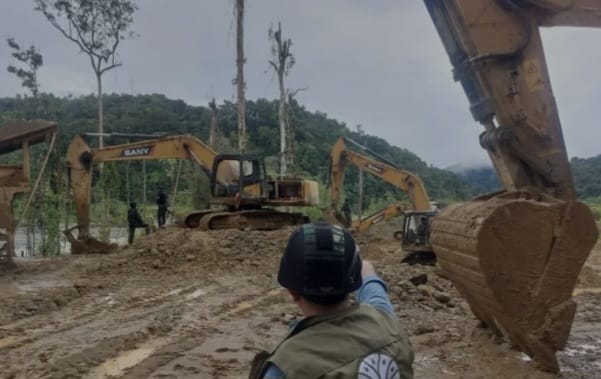 pertambangan emas