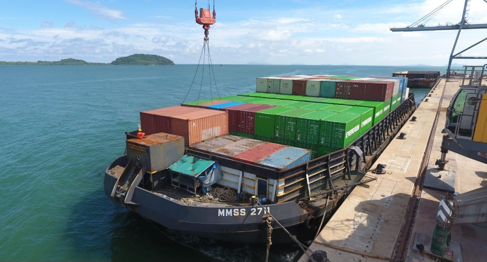 Layanan Petikemas