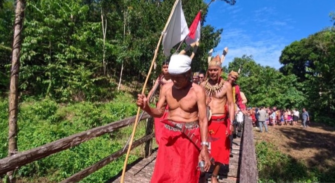 Nyobeng: Ritual Sakral Jaga Nafas Leluhur Dayak Bidayuh