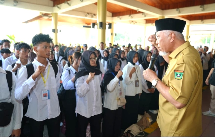 Beasiswa Petani Kelapa Sawit, Sumbar Kirim 340 Pemuda ke Perguruan Tinggi