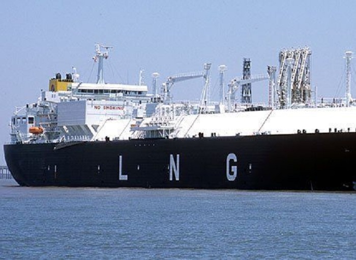 Kapal kargo LNG.