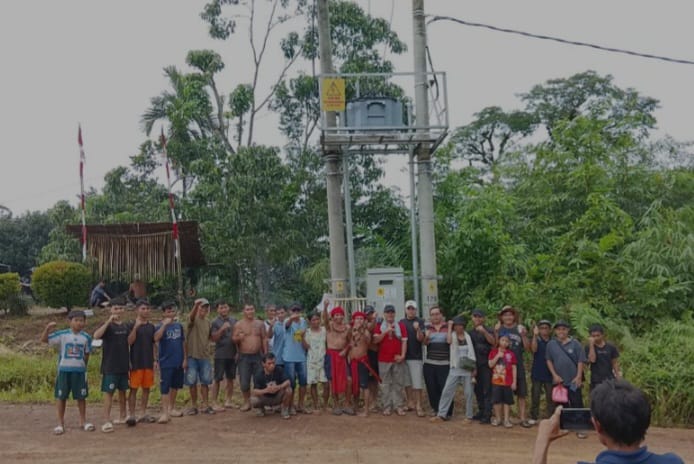 Listrik masuk dusun