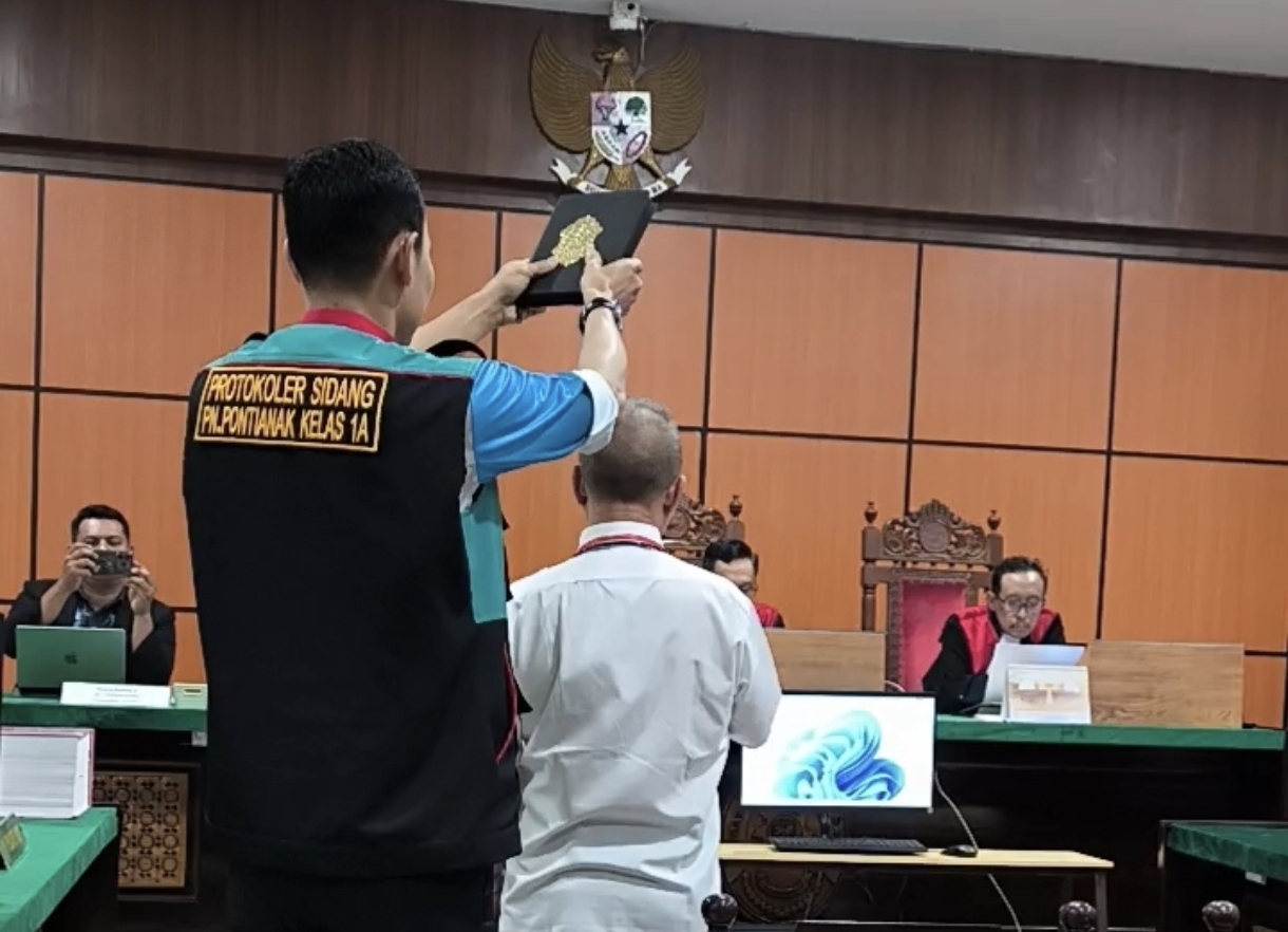 Saksi Ahli Dana Hibah Mujahidin