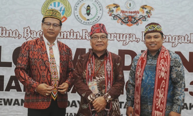 Denda adat